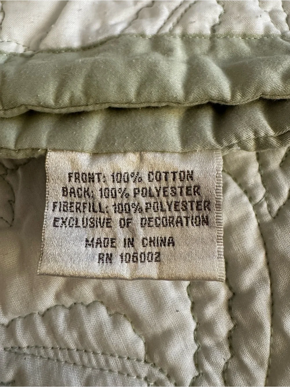 Classic White/Sage Green Quilted Bedspread & 2 King and 2 Standard Pillow Shams